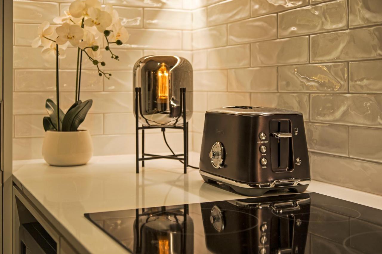 Funk In The City - Luxury Laneway Apartment With Single Garage 基督城 外观 照片